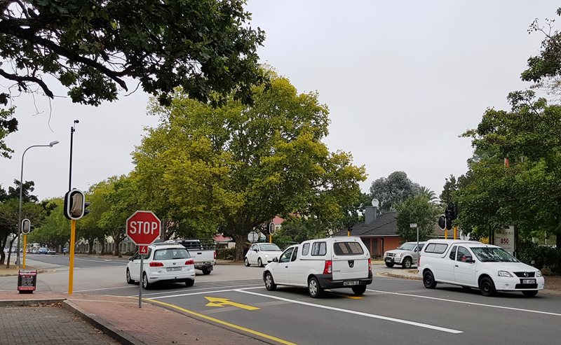 Image result for intersection traffic light not working